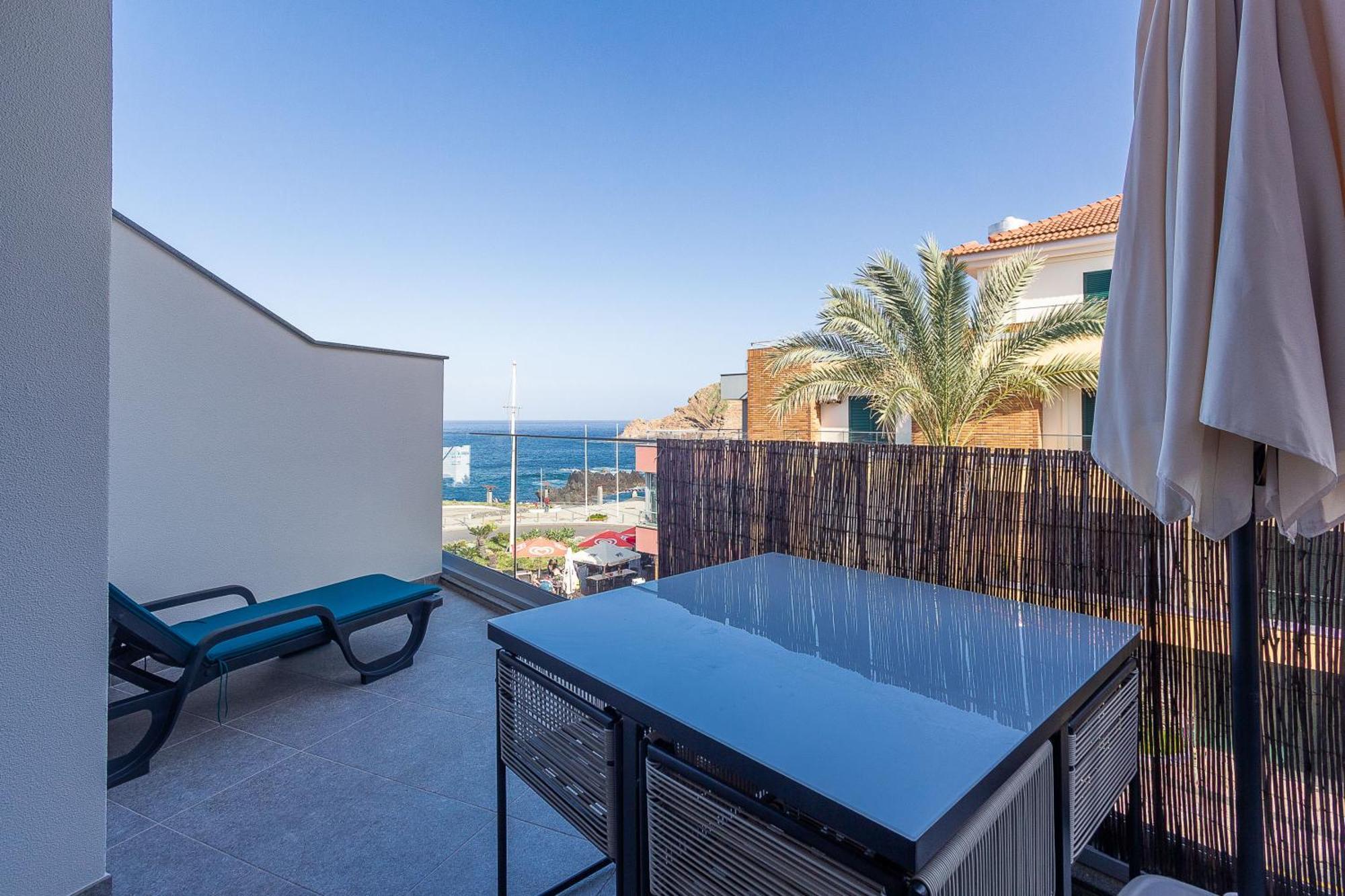 Luxury And Modern Apartment In Porto Moniz Center Dış mekan fotoğraf
